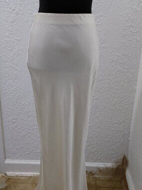 All : Row white satin column maxi skirt